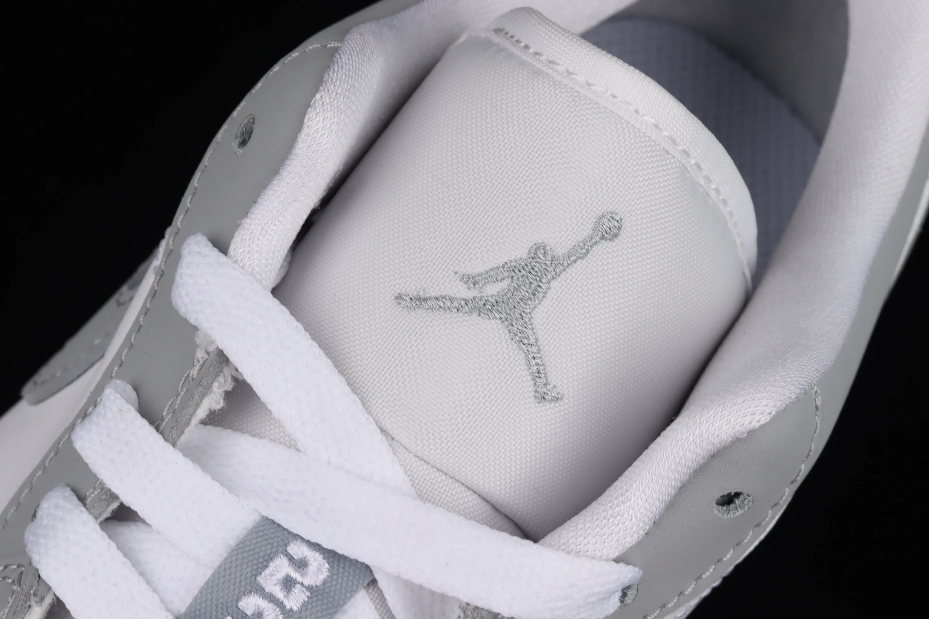 All categories Air Jordan Jordan series basketball shoes Air Jordan 1 Low G version pure original Air Jordan 1 Low AJ1 Joe 1 Wolf gray low-top cultural leisure sports sneakers DC0774-105